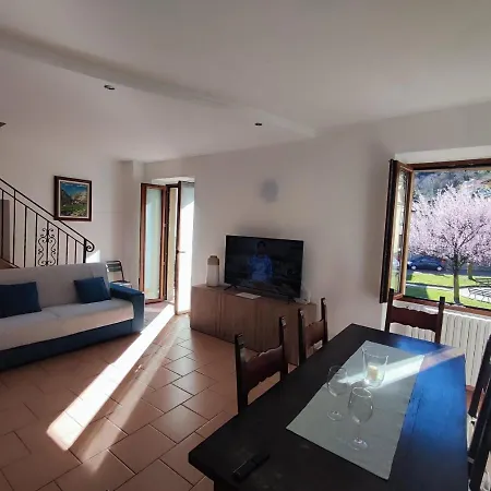 Como Lake Limonta Apartmán